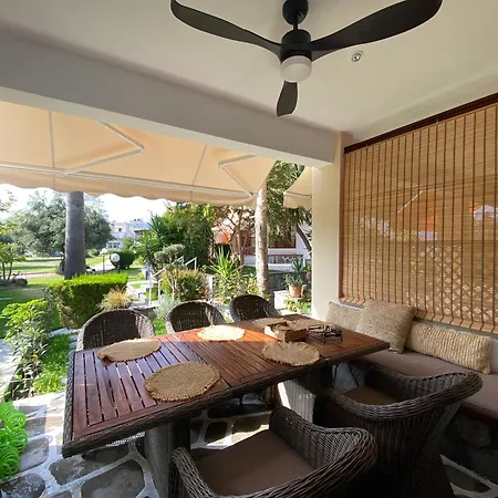 Elifourka - Seaside Luxury - 170m To The - Power Onsite For Electric Vehicle *